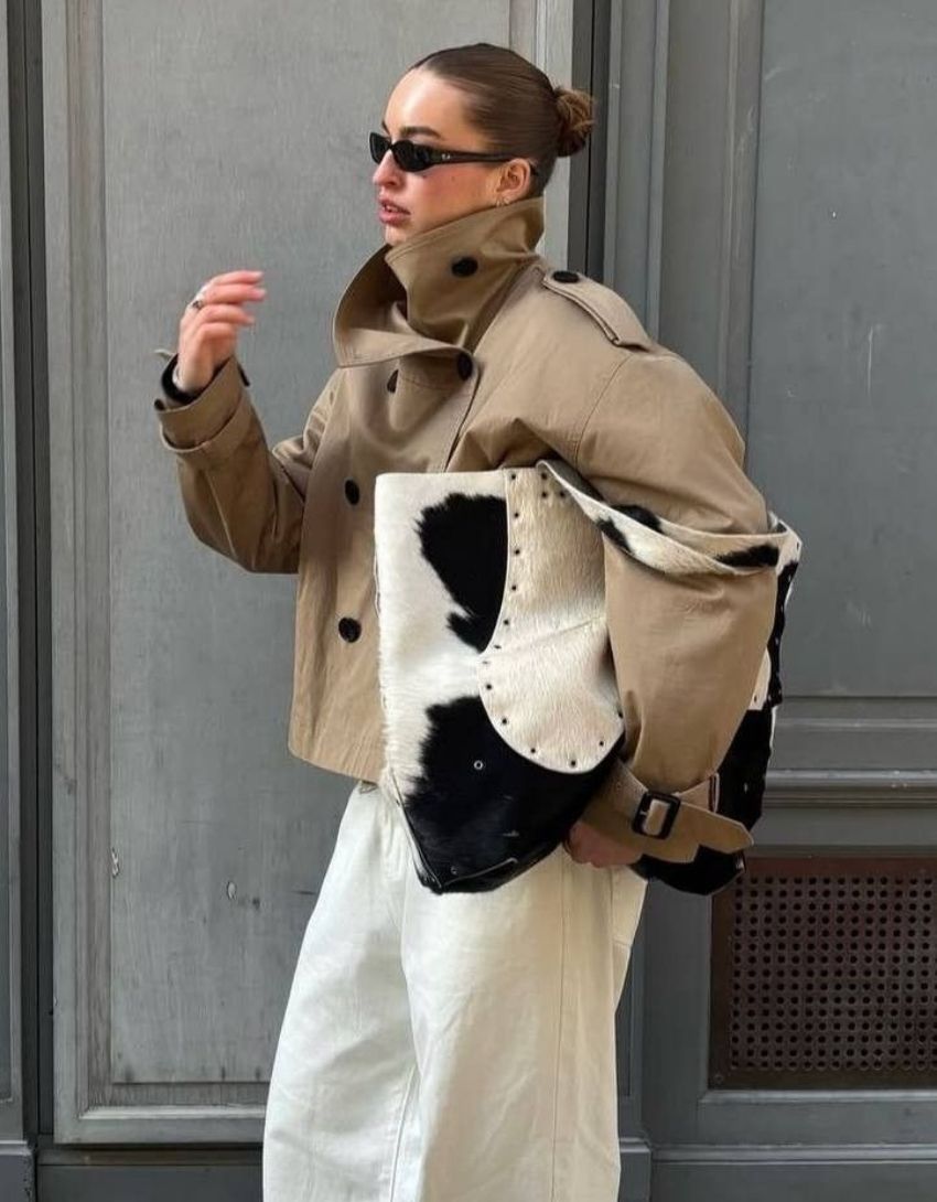 Giacca Trench Autunnale con Cintura e Bottoni Doppiopetto | Joselin