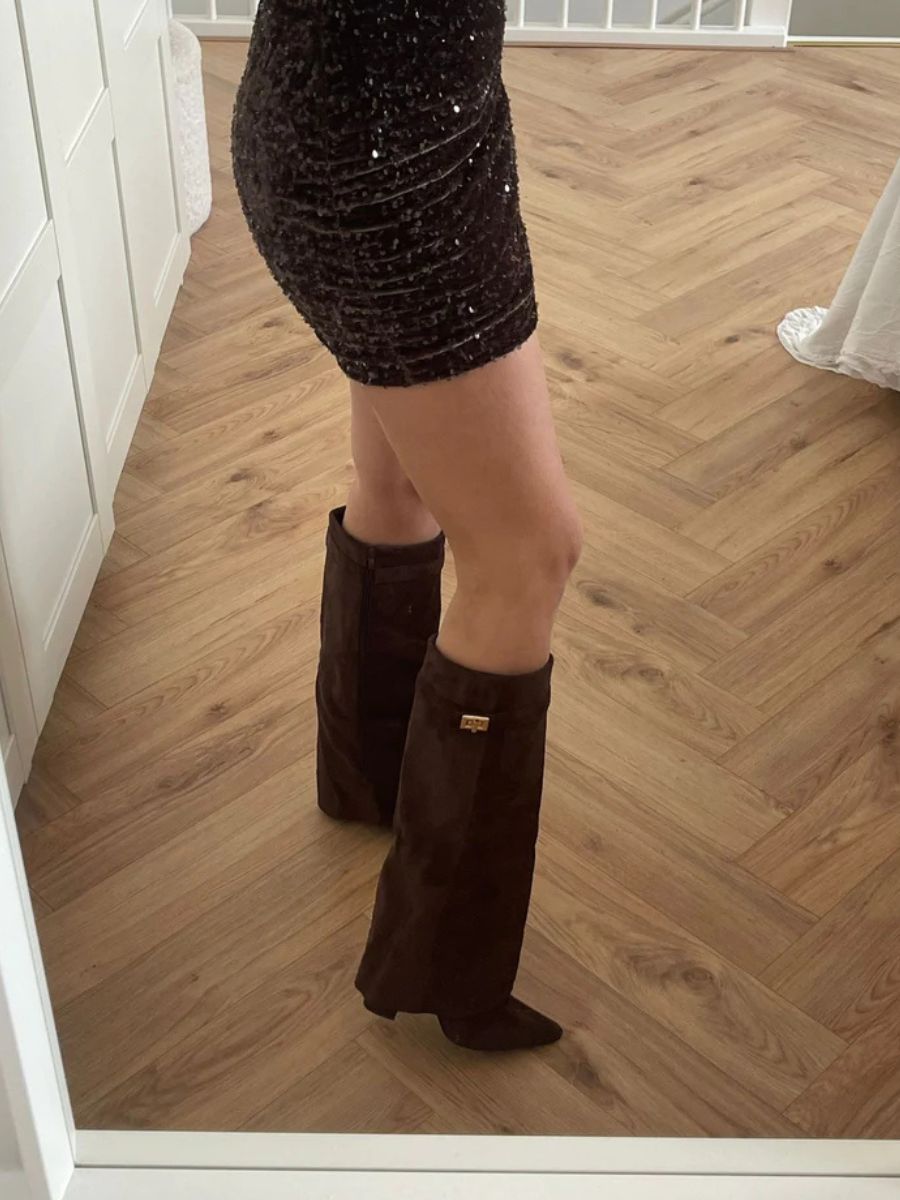Stivali Marroni da Donna in Suede | SharkBoots Stivali Caldi e Moda Stagione Fredda