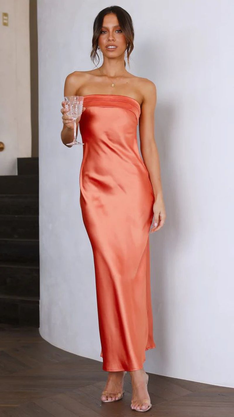 Abito da Donna in Raso Senza Spalline – Chic e Luminoso per Occasioni Eleganti TIAMUSE Abito