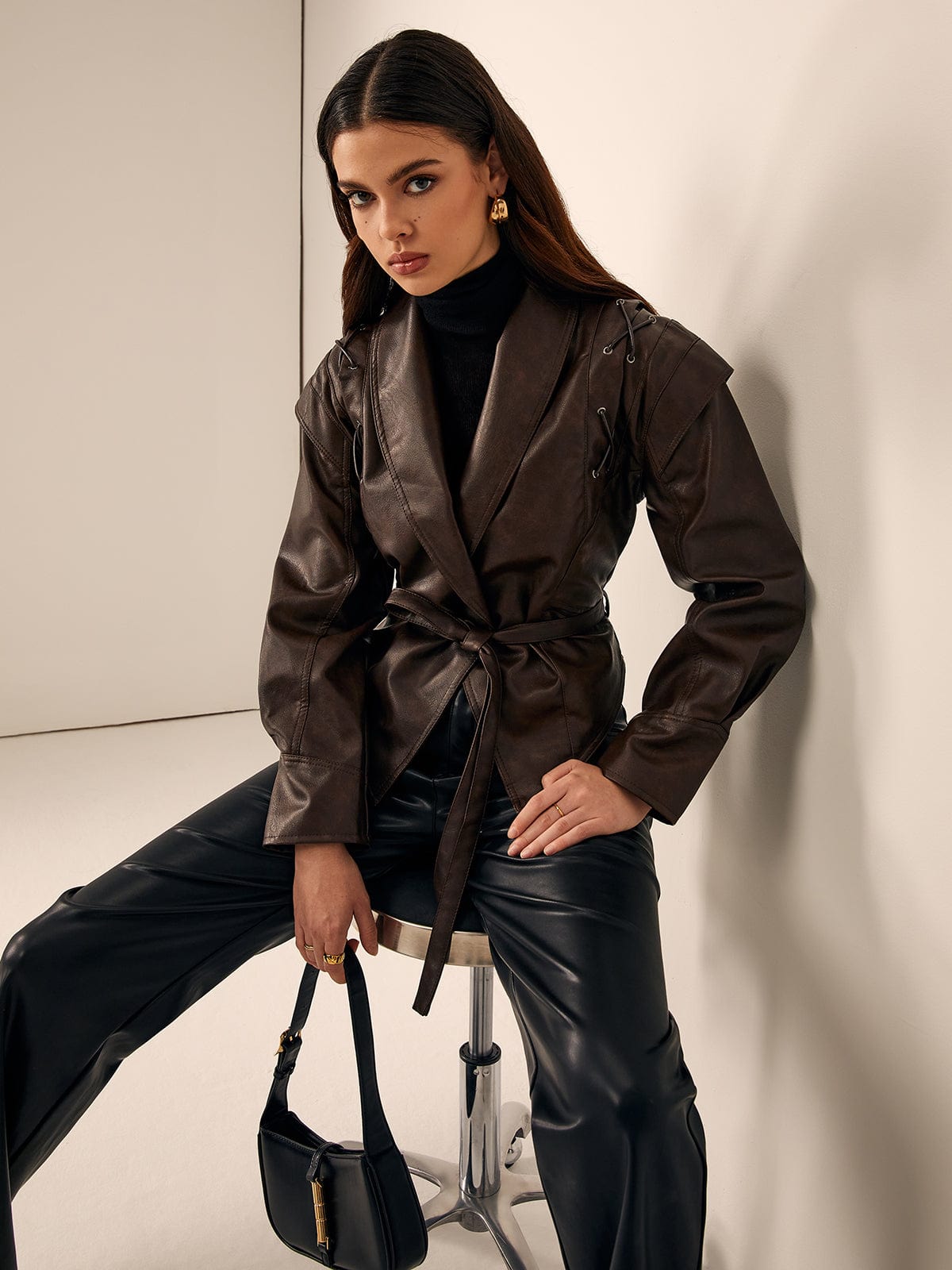 Blazer in Pelle Sagomato con Cintura | Slim con cintura, chic da Ufficio & Sera TIAMUSE Outwear