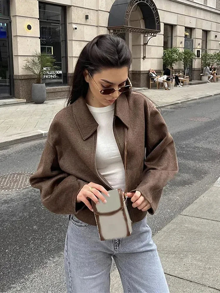 Cappotto Corto in Lana Marrone con Zip | Joalin TIAMUSE November