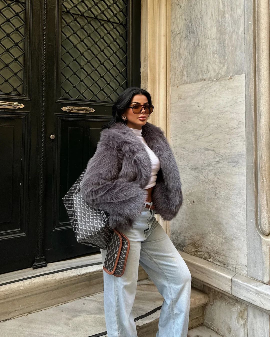 Cappotto Corto in Pelliccia per Donne in Antracite | Nori TIAMUSE Outwear