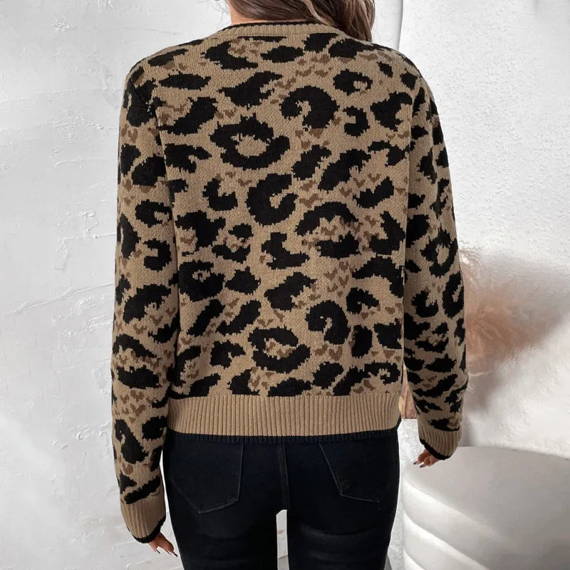 Cardigan a Maglia con Stampa Leopardata e Chiusura a Fiocco TIAMUSE