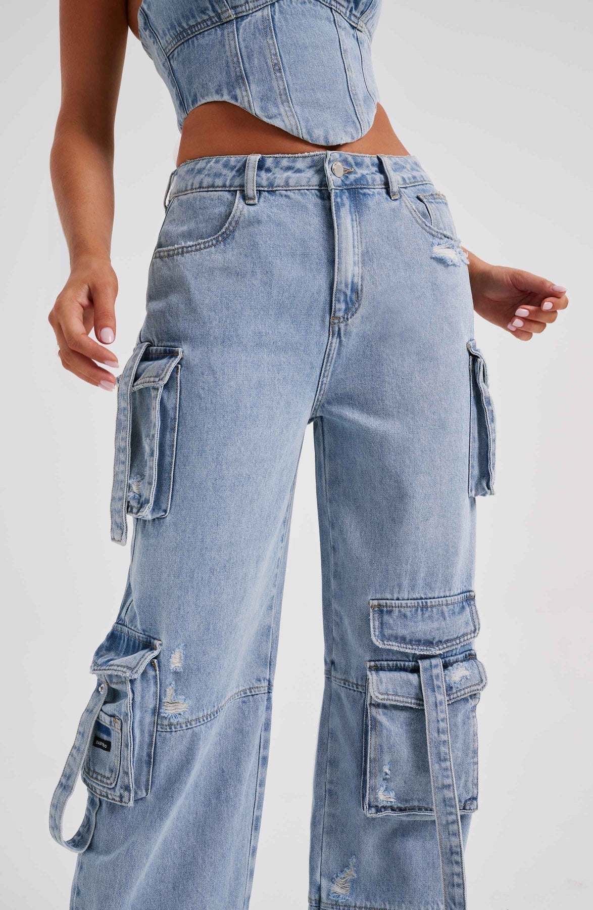 Completo Donna in Denim con Corsetto e Cargo Pants TIAMUSE