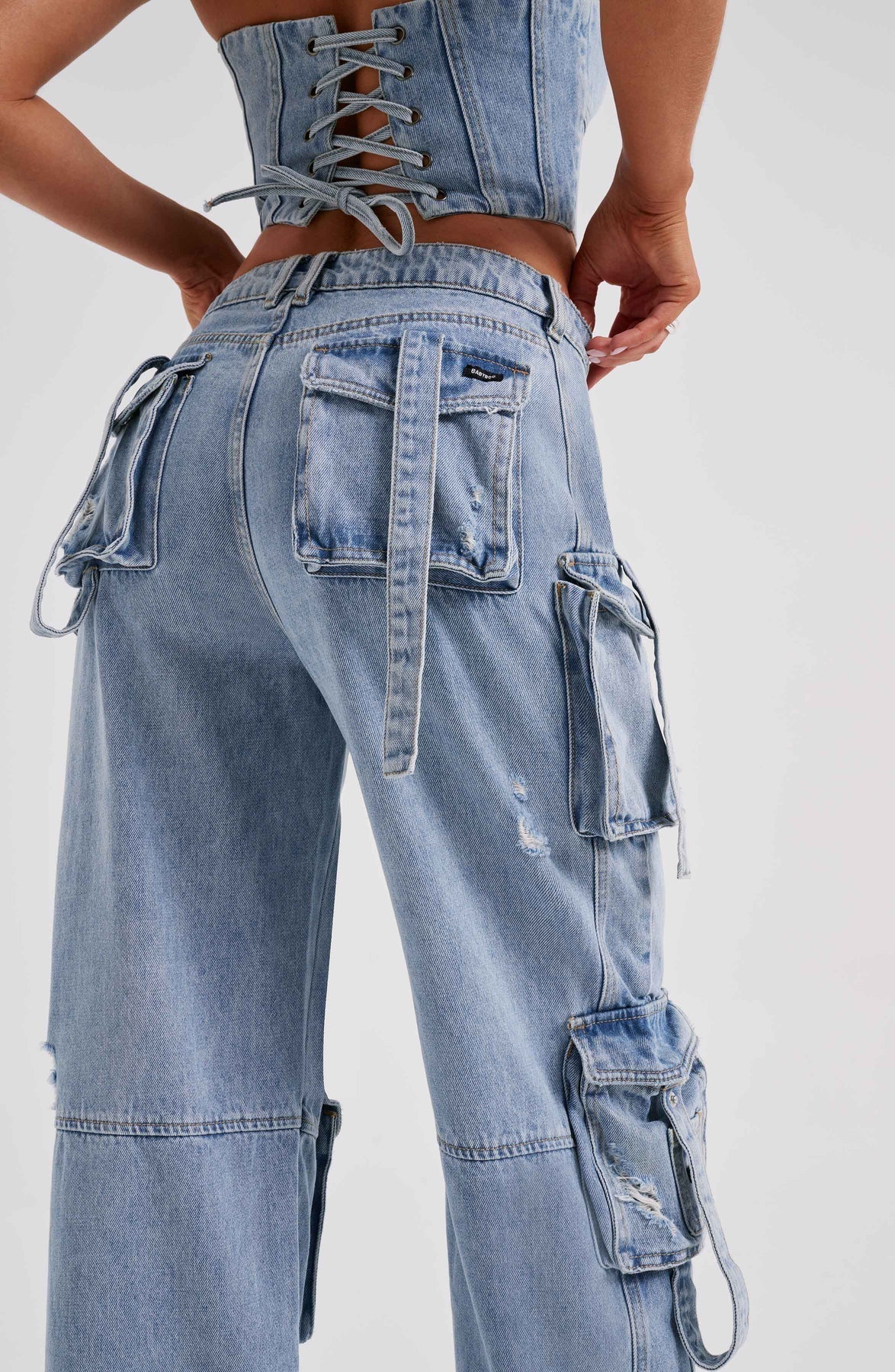 Completo Donna in Denim con Corsetto e Cargo Pants TIAMUSE