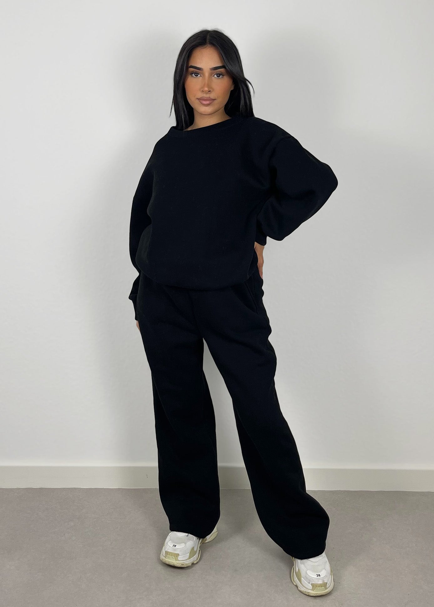 Completo Sportivo Donna alla Moda | Set Attivo Comodo e Trendy 2025 TIAMUSE