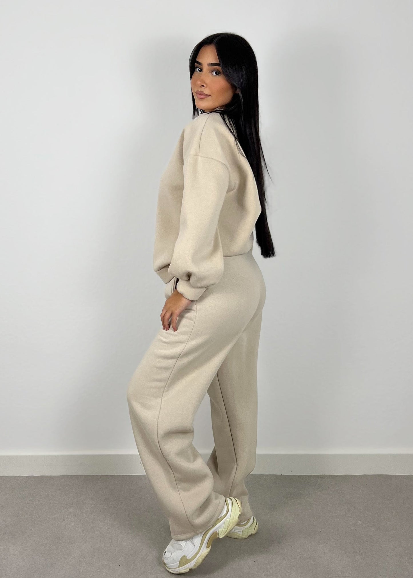 Completo Sportivo Donna alla Moda | Set Attivo Comodo e Trendy 2025 TIAMUSE