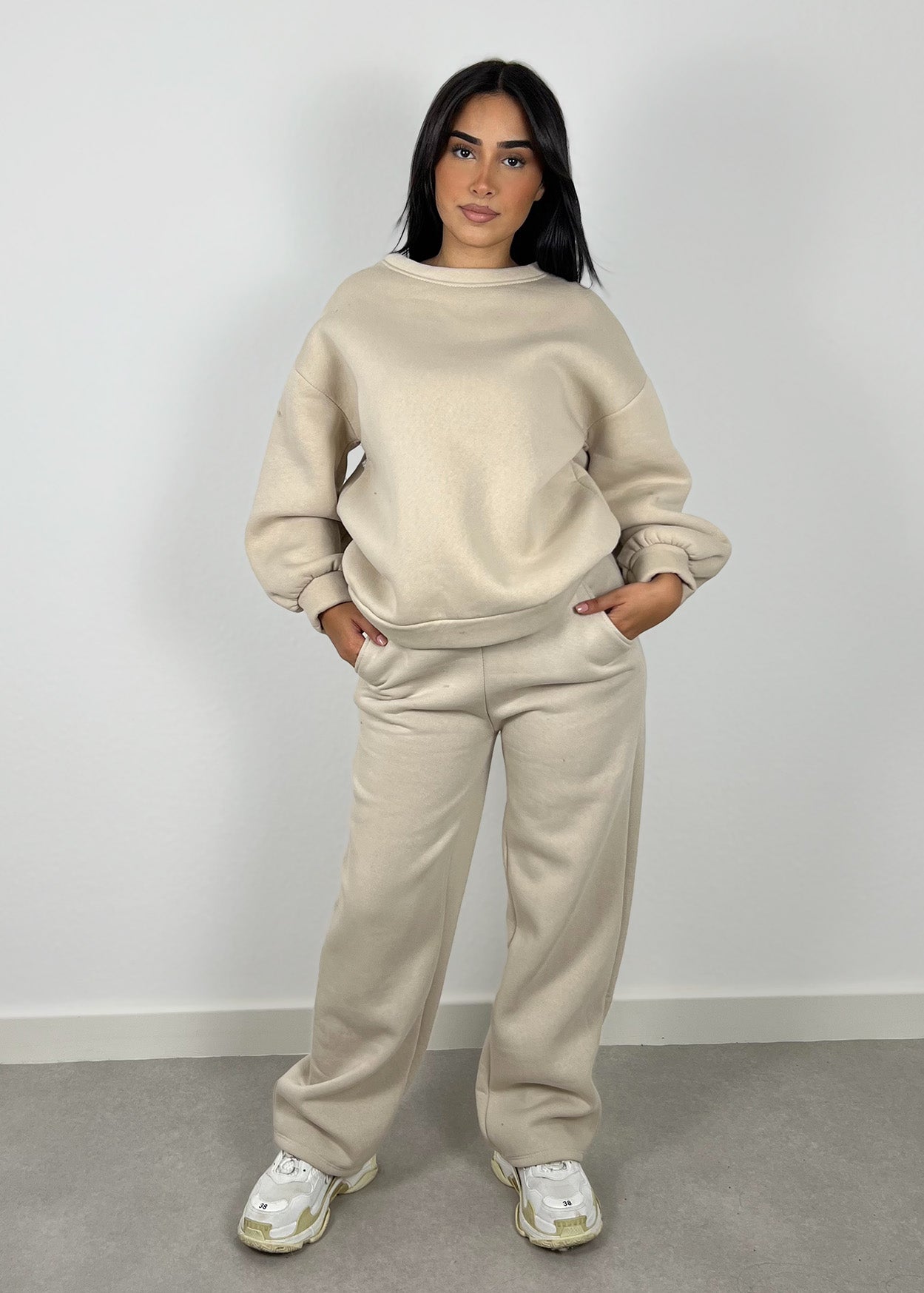 Completo Sportivo Donna alla Moda | Set Attivo Comodo e Trendy 2025 TIAMUSE