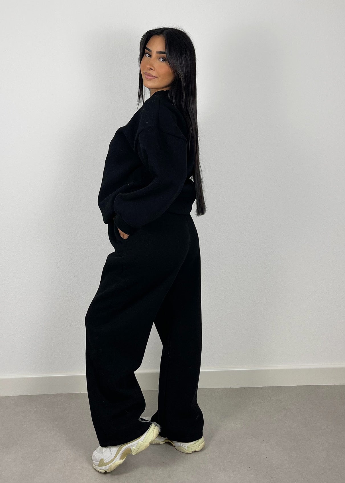 Completo Sportivo Donna alla Moda | Set Attivo Comodo e Trendy 2025 TIAMUSE