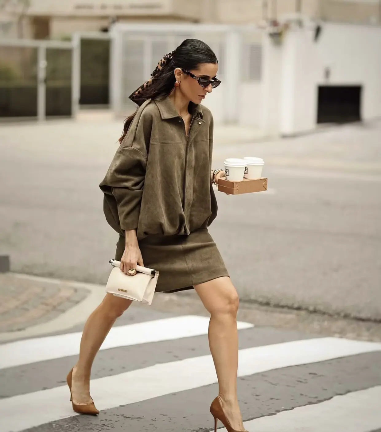 Giacca Donna effetto Suede con Zip | Perfetta per Look Autunnali e Primaverili TIAMUSE November