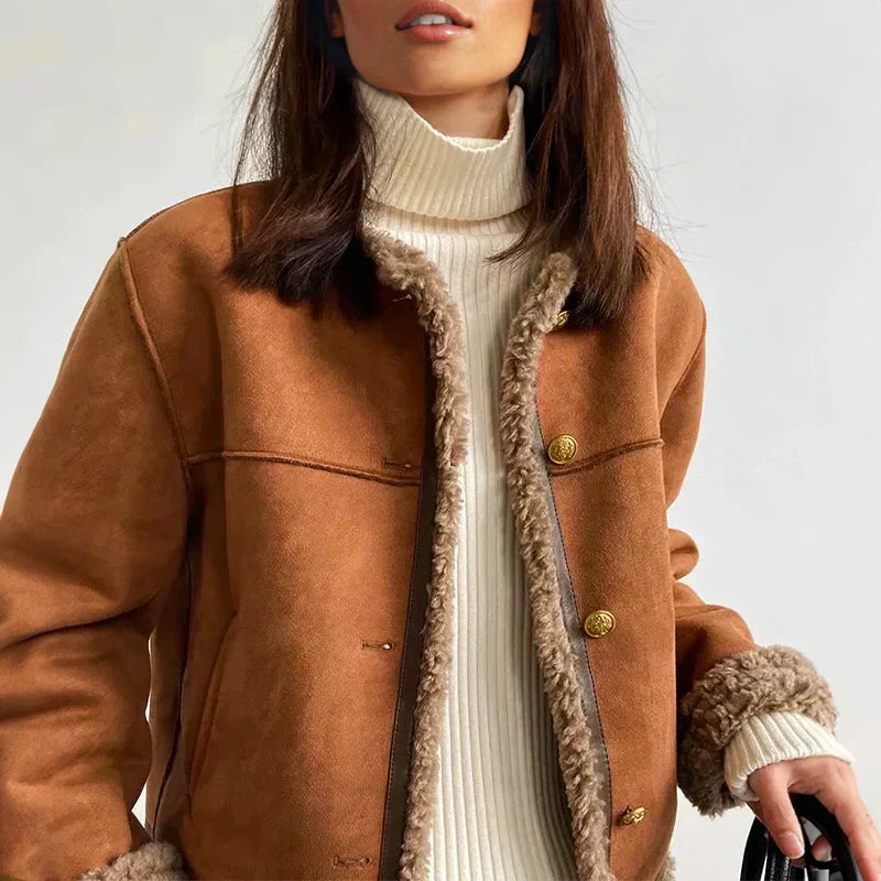 Giacca Donna in Suede Foderata in Sherpa per la Stagione Invernale | Benitha TIAMUSE Jackets