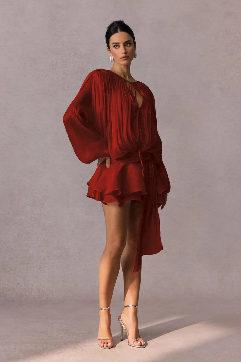 Mini abito rosso con drappeggio – Perfetto per un appuntamento o una festa 2025 TIAMUSE Abito GLAM