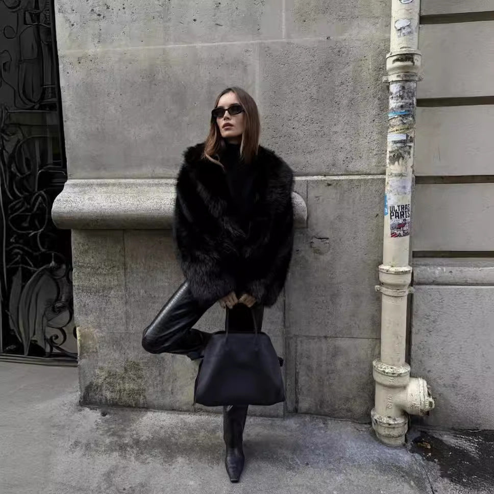 Pelliccia Ecologica Nera da Donna | Cappotto Invernale Morbido e Caldo TIAMUSE Outwear