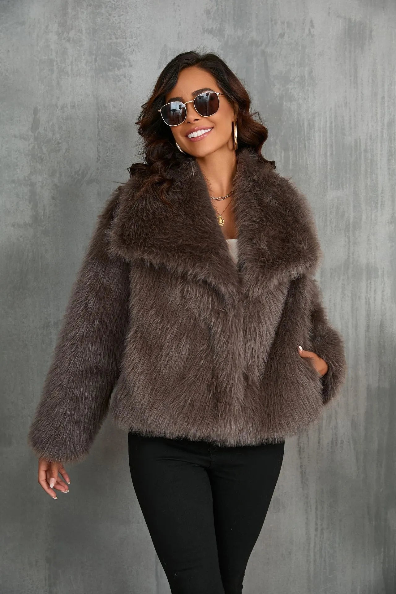 Pelliccia Sintetica da Donna Colore Marrone | Elegante e Calda per l’Inverno TIAMUSE Outwear