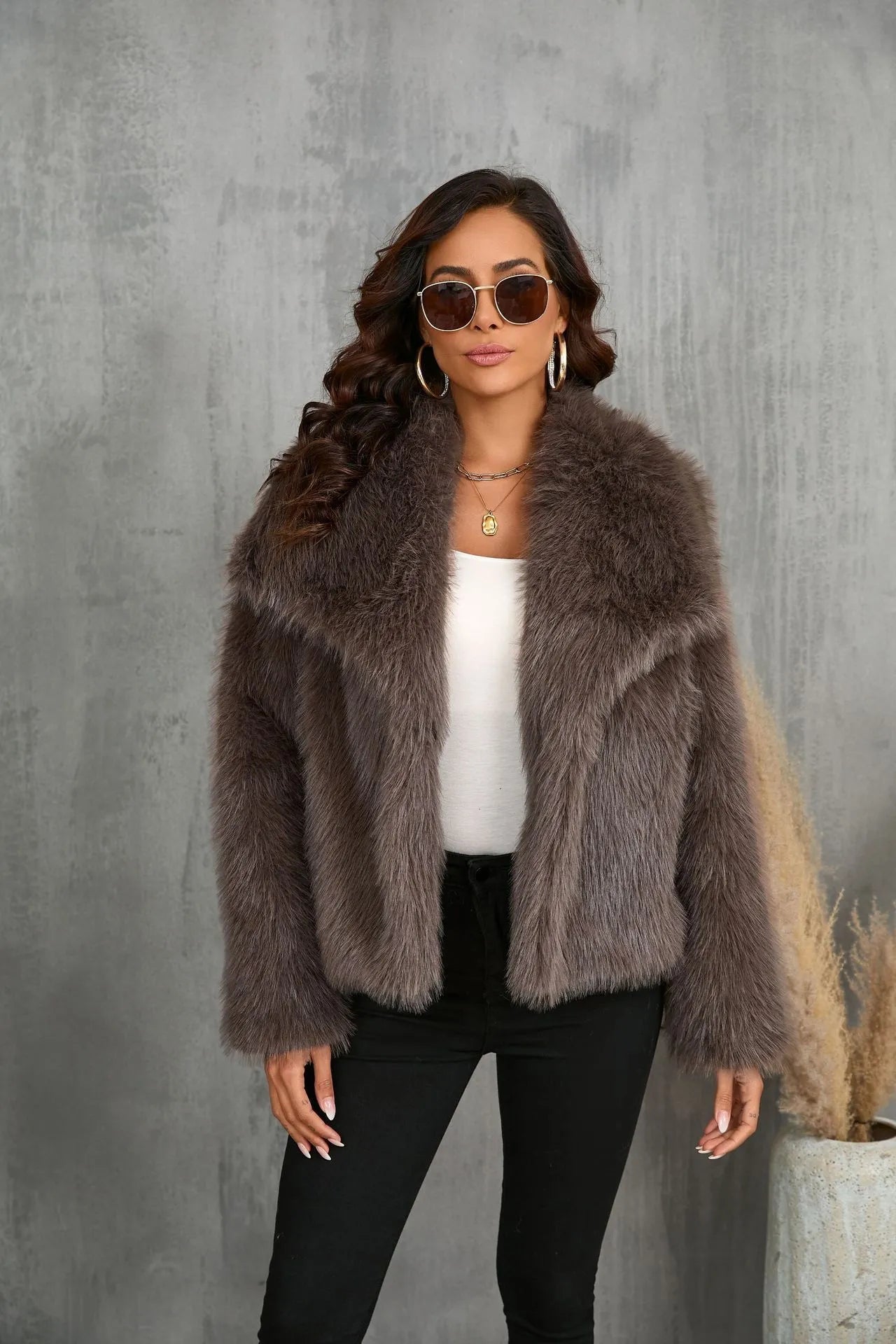 Pelliccia Sintetica da Donna Colore Marrone | Elegante e Calda per l’Inverno TIAMUSE Outwear