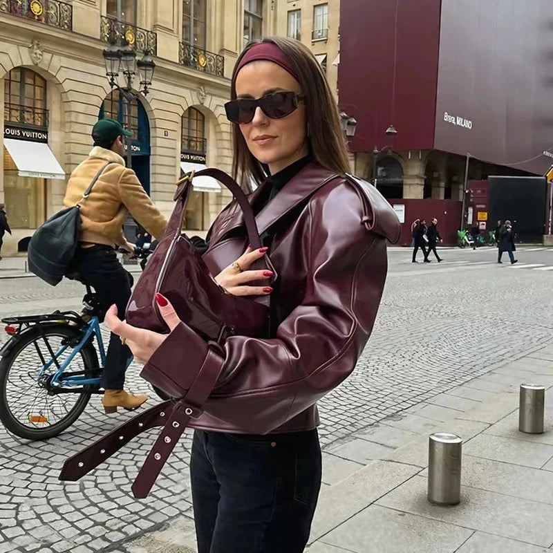 Giacca corta da donna in ecopelle a maniche lunghe | Trend 2025 TIAMUSE