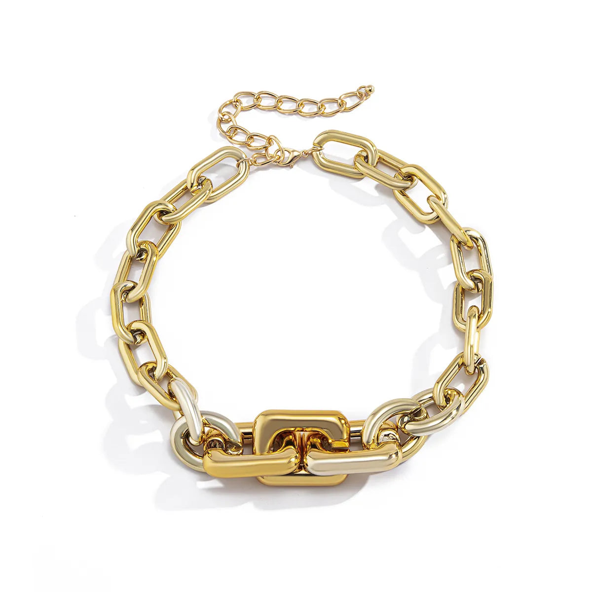 Collana Geometrica con Maglie Grandi – Trend Moda Donna 2025