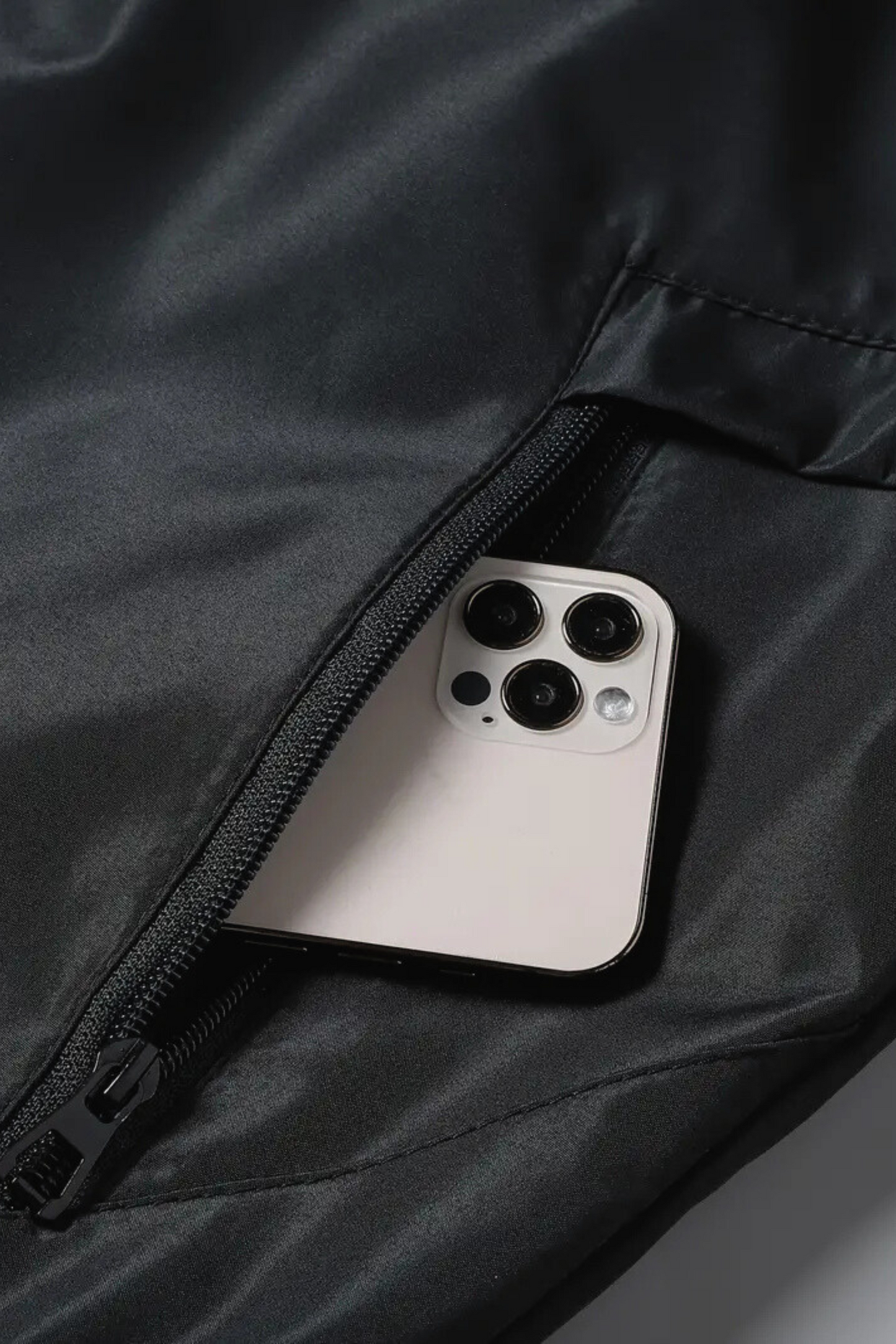 Bomber Uomo Grigio e Nero Senza Tempo | Urban Elegance