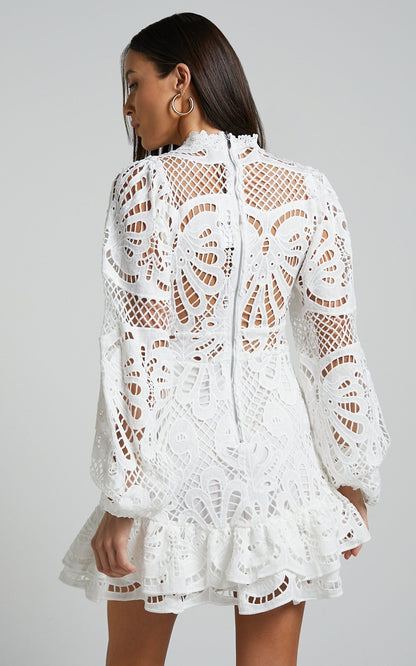 Abito Mini Bianco in Pizzo per l’Estate 2025 – Eleganza per Feste | Chiara TIAMUSE Abito GLAM