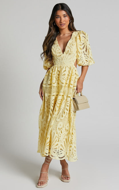 Abito midi romantico in pizzo con scollo a V – Perfetto per l’estate e le occasioni speciali TIAMUSE Abito GLAM