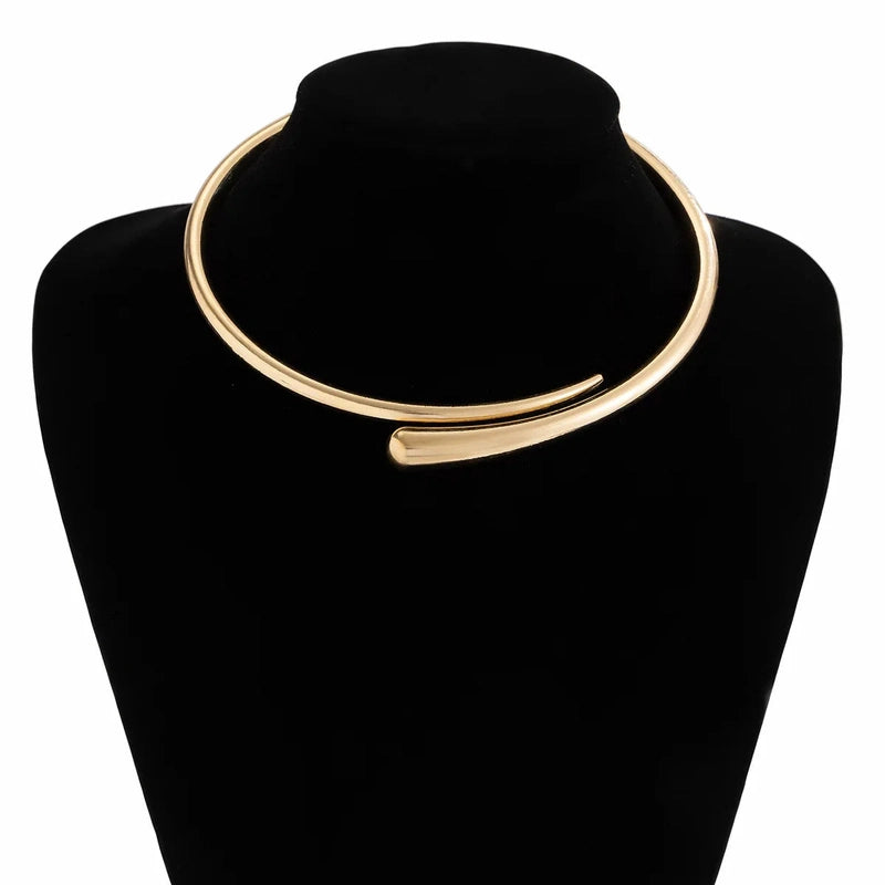Accessorio Chic Donna 2025 – Bracciale Aperto o Choker Rigido in Metallo Lucido TIAMUSE Bracciale