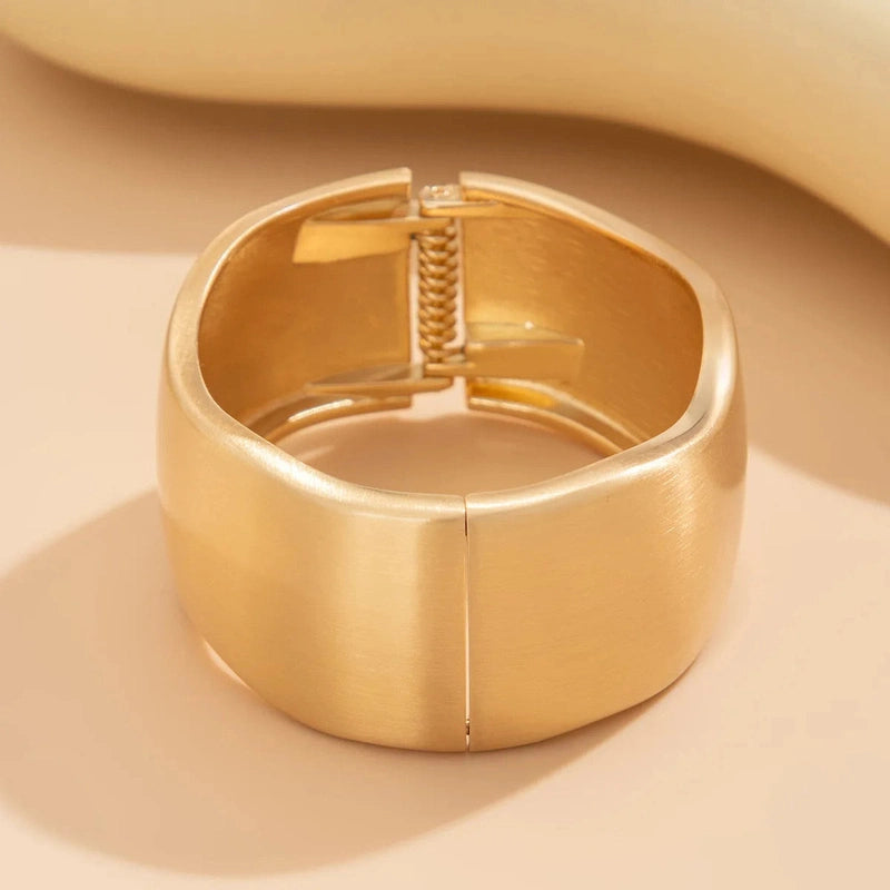Bracciale Largo Lucido a Onda in Oro – Accessorio Glam per Eventi Estivi TIAMUSE Bracciale
