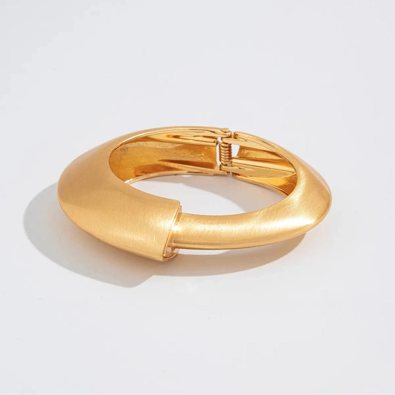 Bracciale Largo Lucido a Onda in Oro – Accessorio Glam per Eventi Estivi TIAMUSE Bracciale