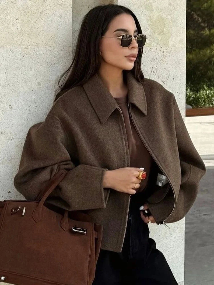 Cappotto Corto in Lana Marrone con Zip | Joalin TIAMUSE November
