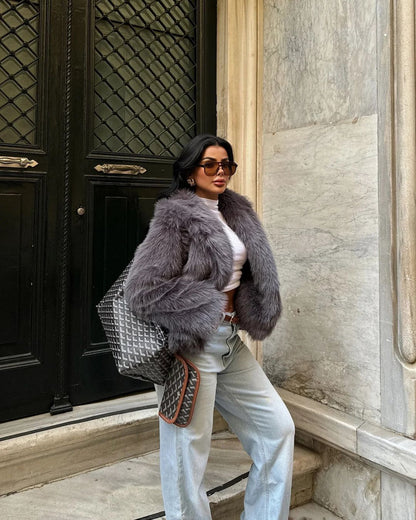 Cappotto Corto in Pelliccia per Donne in Antracite | Nori TIAMUSE Outwear