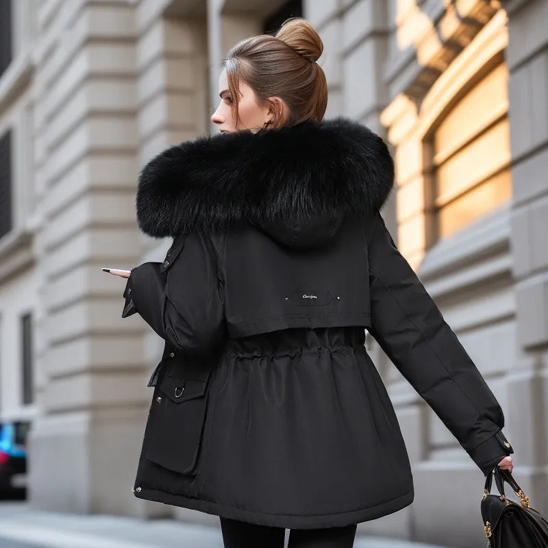 Cappotto Invernale Lungo da Donna con Cappuccio e Rifiniture in Pelliccia | Giacca Invernale TIAMUSE Outwear