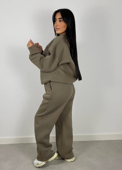 Completo Sportivo Donna alla Moda | Set Attivo Comodo e Trendy 2025 TIAMUSE
