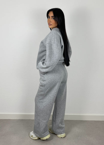 Completo Sportivo Donna alla Moda | Set Attivo Comodo e Trendy 2025 TIAMUSE