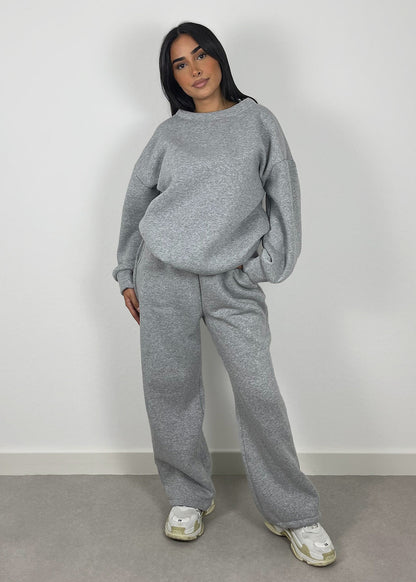 Completo Sportivo Donna alla Moda | Set Attivo Comodo e Trendy 2025 TIAMUSE