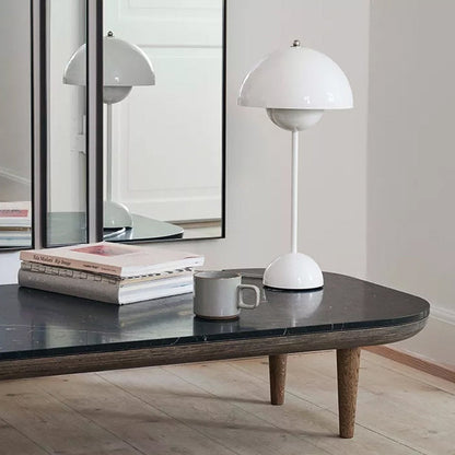 Lampada da Tavolo Flowerpot in Design Danese – Elegante Lampada da Scrivania in Metallo Nordico | Tureis