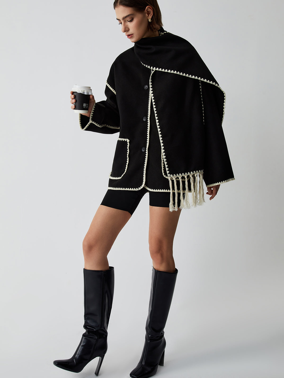 Giacca Donna con Bordo a Contrasto e Sciarpa | Eleganza Autunno Inverno 2025 TIAMUSE