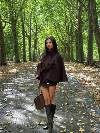 Giacca Mantella elegante con Cintura e collo alto | Marianne TIAMUSE Outwear