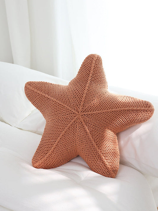 Coussin en forme d'étoile de mer travaillé à la main en corail orange, blanc et kaki | Décoration côtière Staris