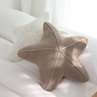 Coussin en forme d'étoile de mer travaillé à la main en corail orange, blanc et kaki | Décoration côtière Staris