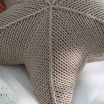 Coussin en forme d'étoile de mer travaillé à la main en corail orange, blanc et kaki | Décoration côtière Staris
