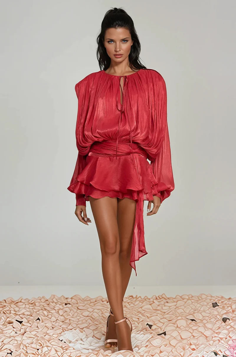 Mini abito rosso con drappeggio – Perfetto per un appuntamento o una festa 2025 TIAMUSE Abito GLAM
