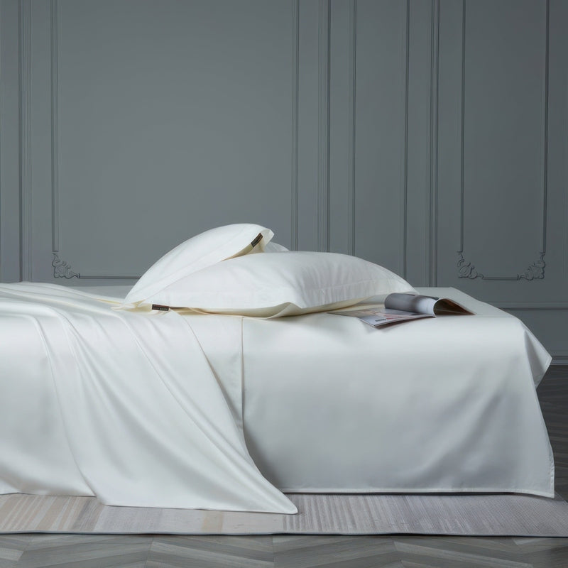 Set di Biancheria da Letto Minimalista Bianca per Hotel, Camere per Ospiti e Case | Dreamis
