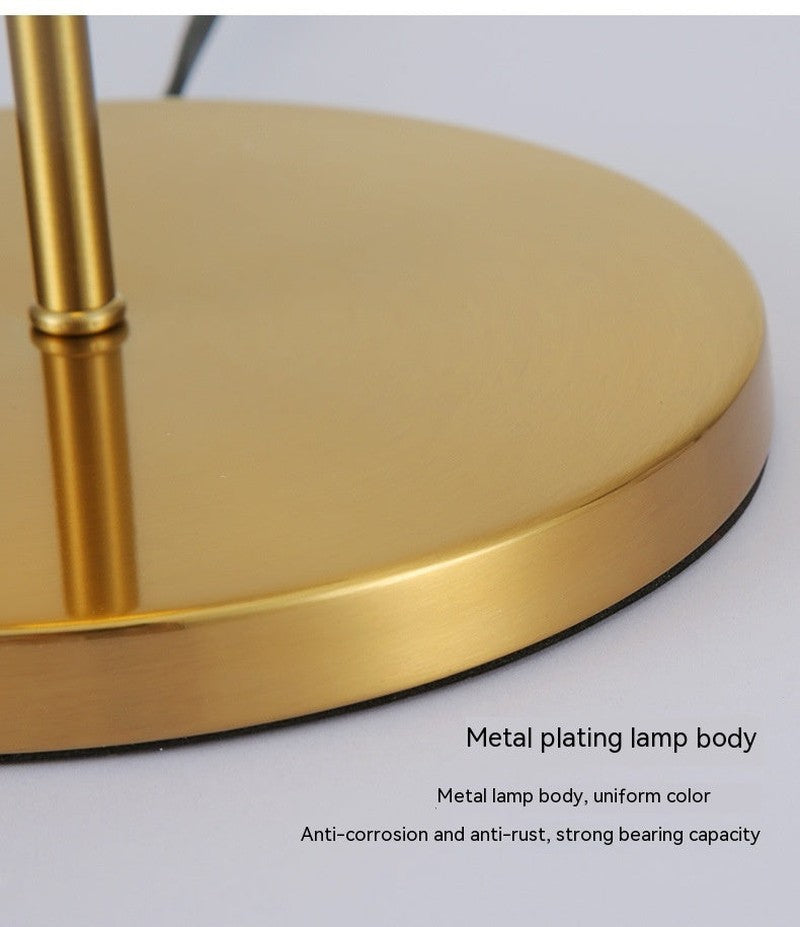 Lampada da Comodino LED Moderna in Vetro con Design Elettroplaccato per Interni Eleganti | Siraus