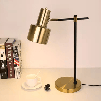 Lampada da Tavolo Moderna con Caricatore Wireless – Design Elegante e Funzionale | Hester