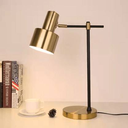 Lampada da Tavolo Moderna con Caricatore Wireless – Design Elegante e Funzionale | Hester