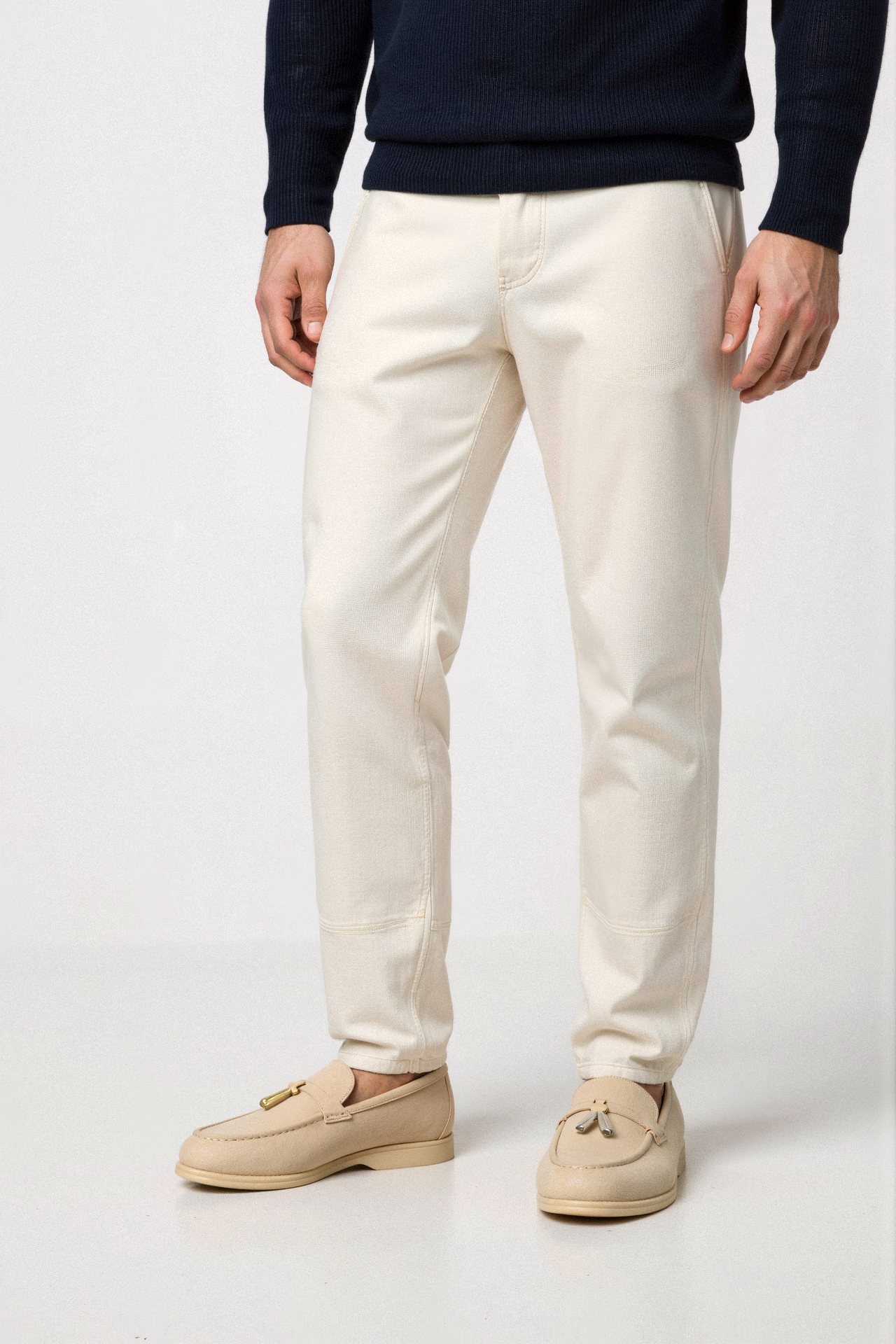 Beige mokassin med frynser – elegance og komfort