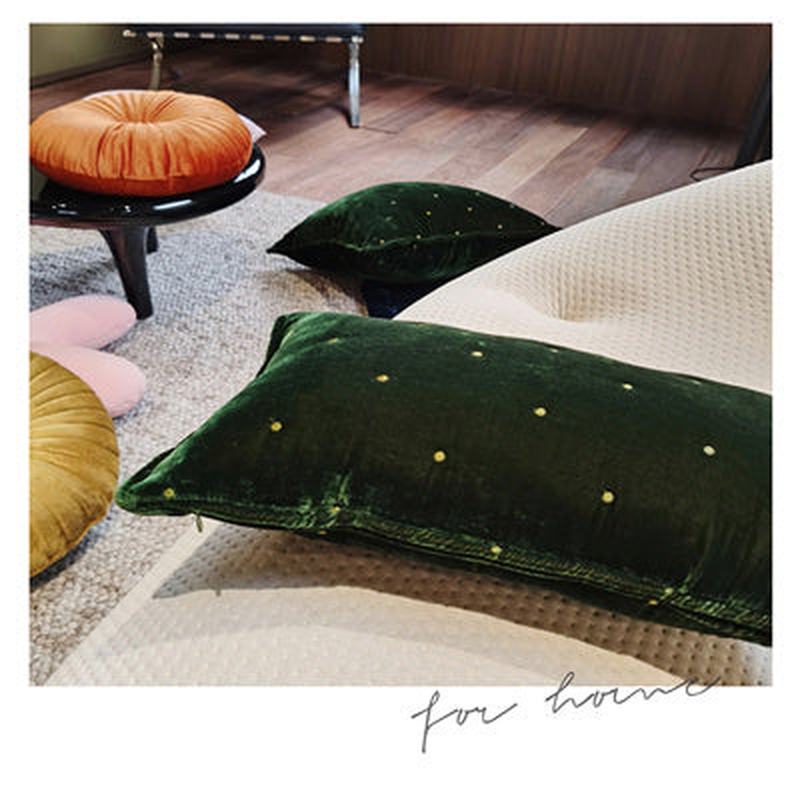 Dynebetræk i retro fløjl med nordisk broderi | Giola