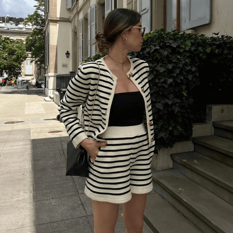 Set Cardigan Striato e Pantaloni Corti a Vita Alta | Beatris TIAMUSE Set