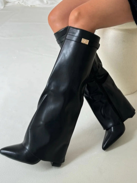 Stivali Donna Moda Autunno Inverno Trend 2025 | SharkBoots Gia TIAMUSE October