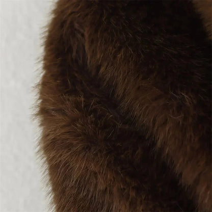 Manteau court pour femme en fausse fourrure - Veste Teddy marron tendance pour automne hiver | Serrah